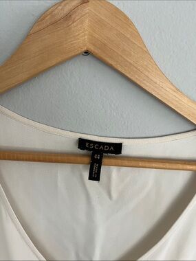 Escada Cream V-Neck Silk Shell